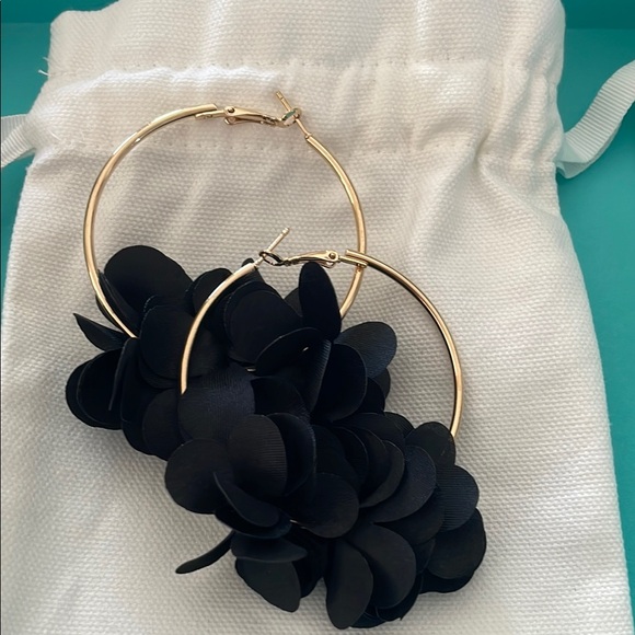 Gold Hoop Earrings with Black Floral‎ Accents - Picture 1 of 2